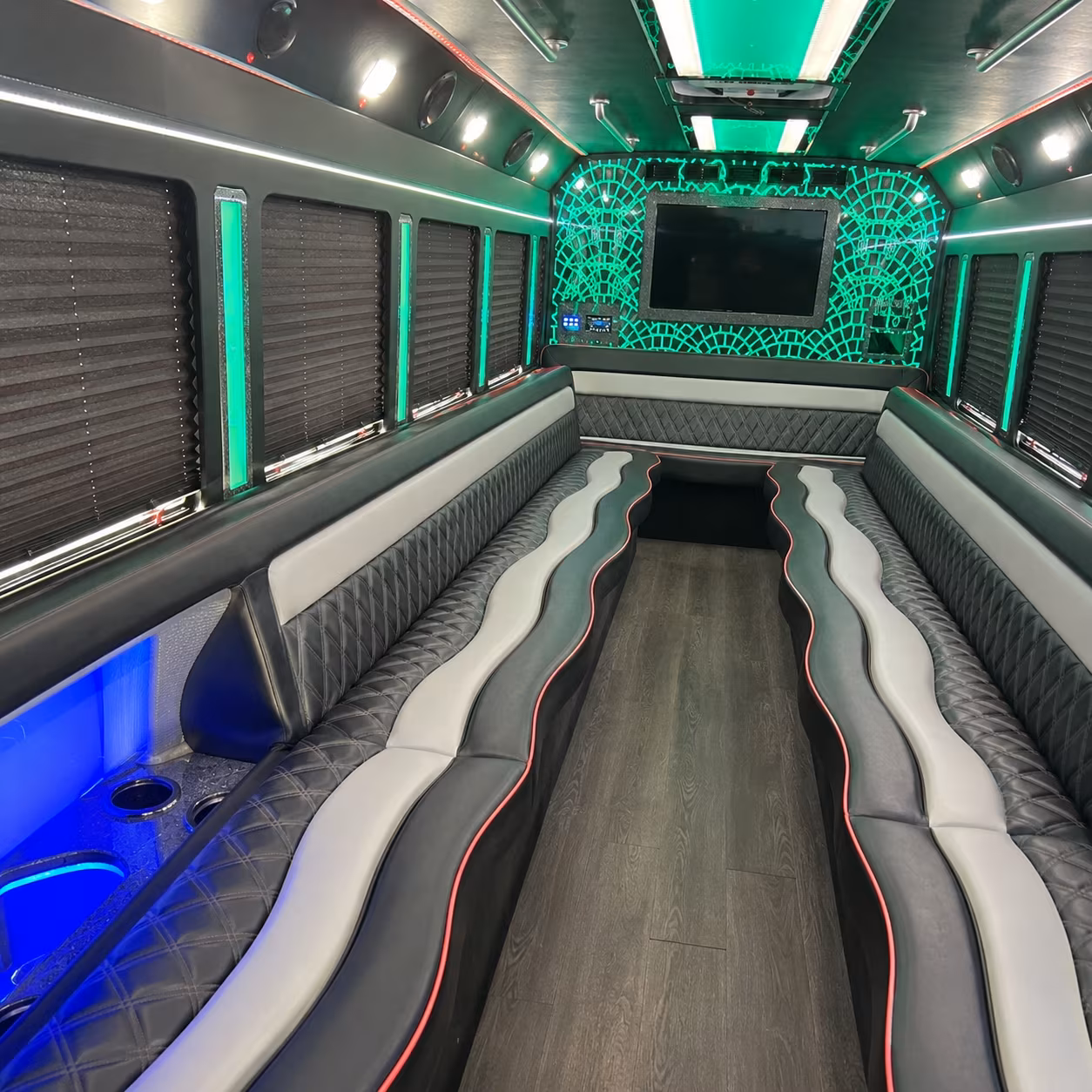 Cambridge Birthday, Sweet 16, & Quinceañera Party Bus Rentals
